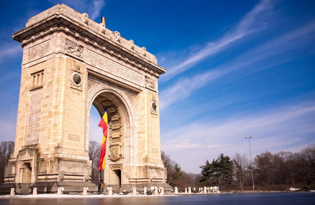 Balkan_Triumphal Arch_1