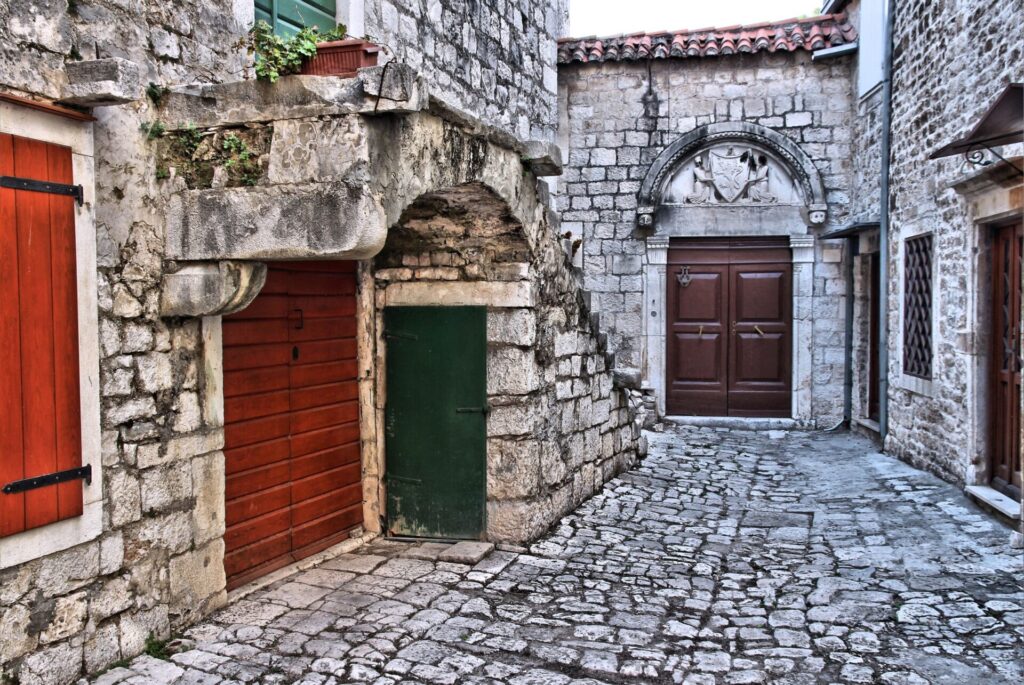 Balkan_Trogir_2