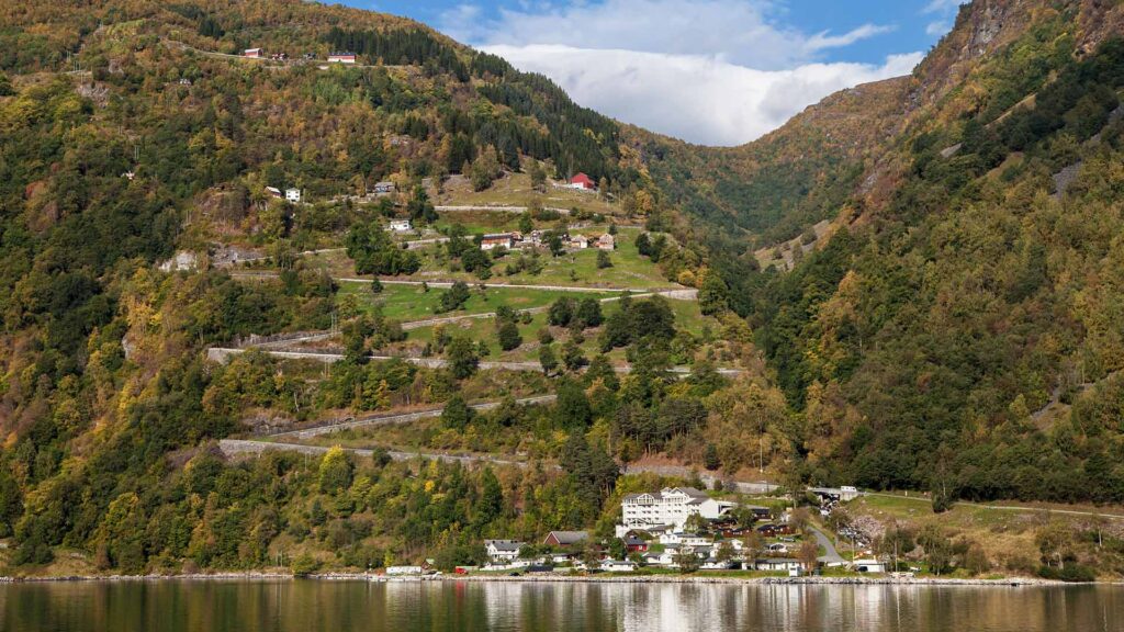 Ornesvingen eagle road_1