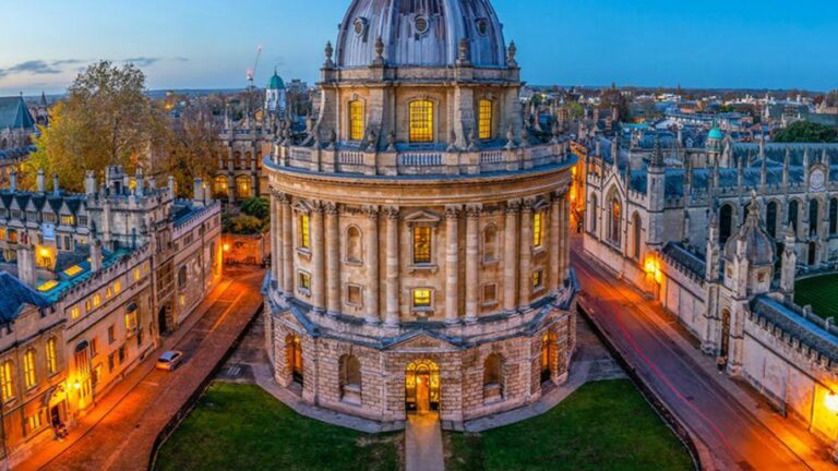 Radcliffe Camera Bodleian Library University of Oxford England GoGo Tours