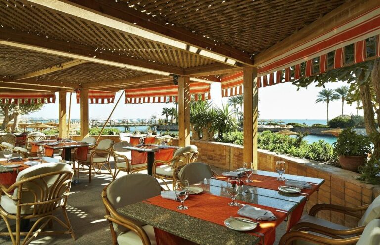 Outdoor dining Red Sea view Hurghada Marriott Beach Resort Egypt GoGo Tours