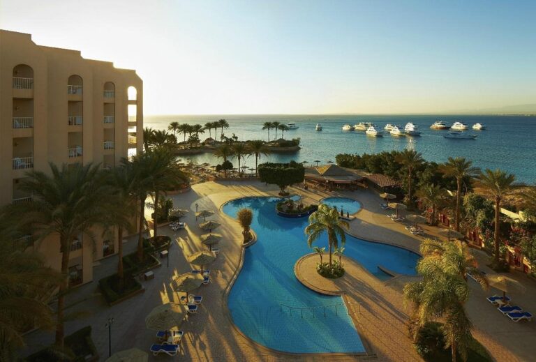 Hurghada Marriott Beach Resort pool beachfront Red Sea Egypt GoGo Tours