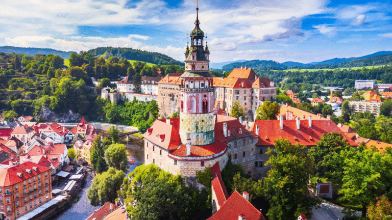 Český Krumlov Castle UNESCO Czech Republic sightseeing tour GoGo Tours
