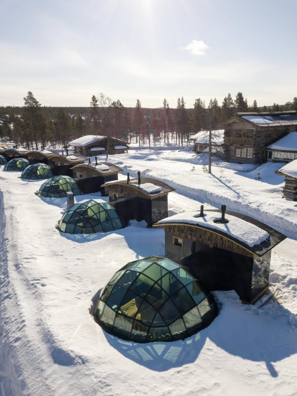 Row of glass-roof Aurora cabins during GoGo Tours’ Arctic Circle 9-Day Tour.